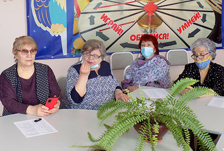 ДВА «ЭКИПАЖА» ДВА «ЭКИПАЖА»