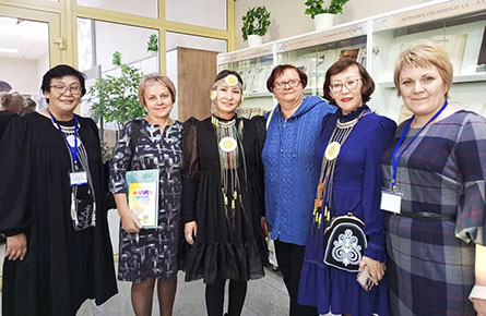 Опыт работы ЦДБ им. Т.М. Белозерова представлен на библиотечном форуме в Барнауле Опыт работы ЦДБ им. Т.М. Белозерова представлен на библиотечном форуме в Барнауле