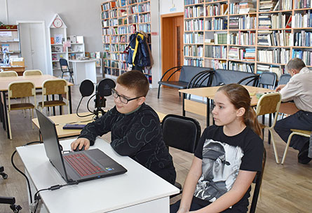 ребята продолжают монтировать мультпроект ребята продолжают монтировать мультпроект