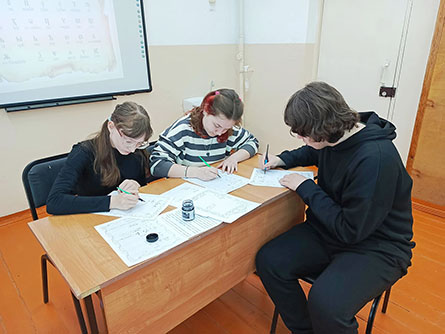 Студенты Калачинского аграрно-технического техникума Студенты Калачинского аграрно-технического техникума